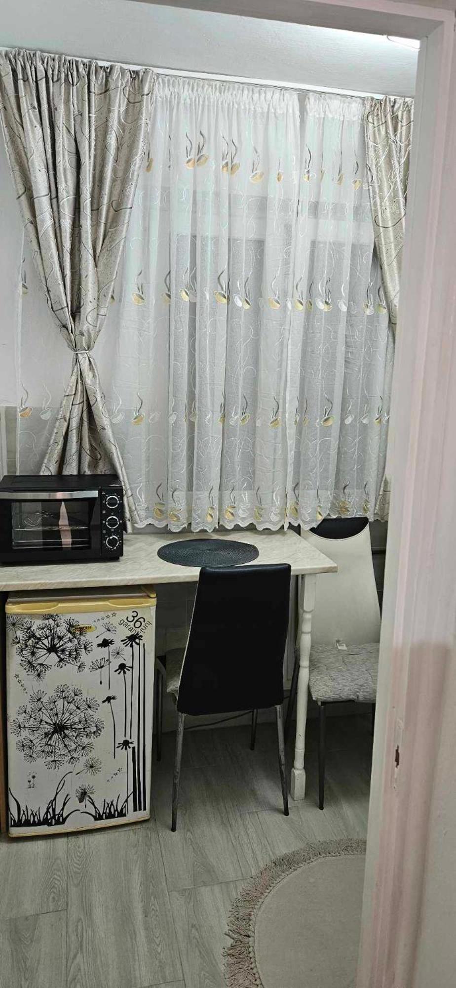 Hcl's Apartment